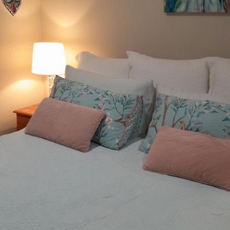 Hillview Homestay Richmond Ngoại thất bức ảnh